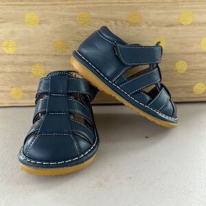Alligator Squeaker‎ Sandals Little Mae’s Boutique Sz 3